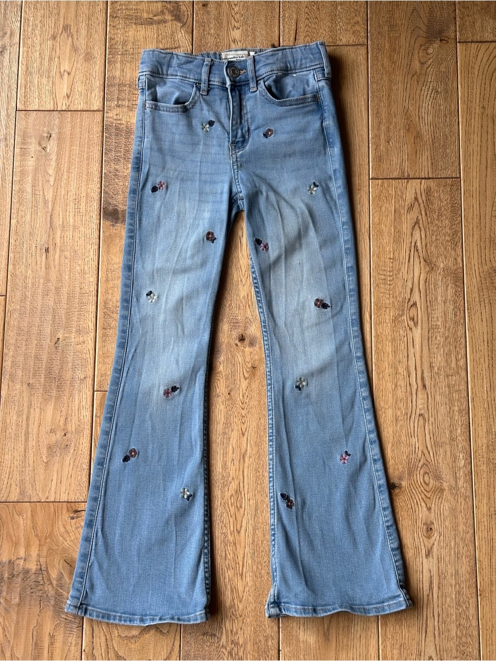 Abercrombie Kids Floral Embroidered High Rise Flare Jeans size 7/8
